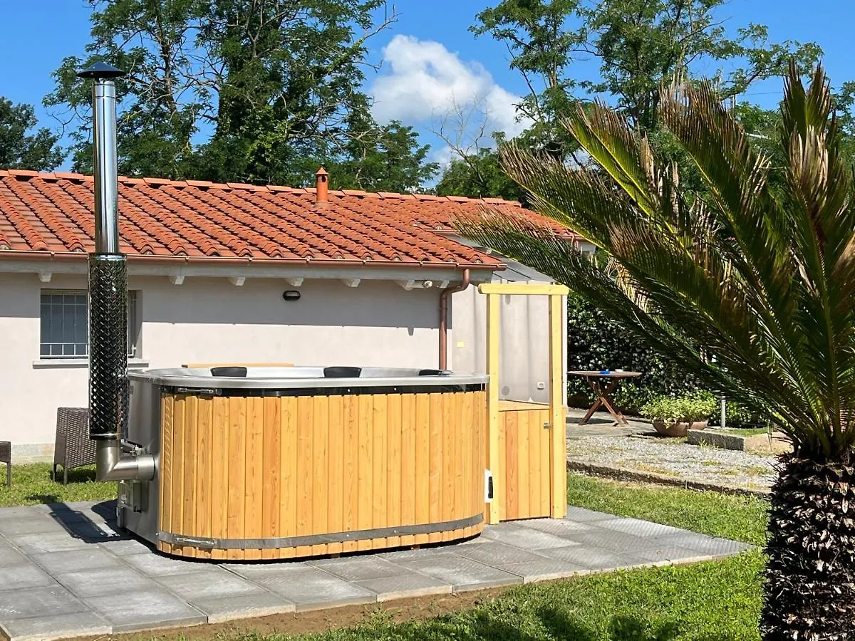 Holiday home La Camelia Villa Massa e Cozzile