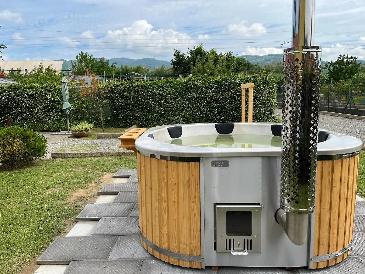 Holiday home La Camelia Villa Massa e Cozzile Italy