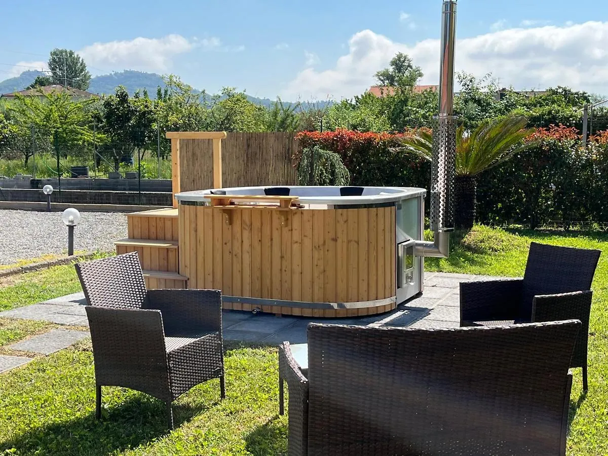 La Camelia location